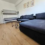 Feelhome City Apartment
